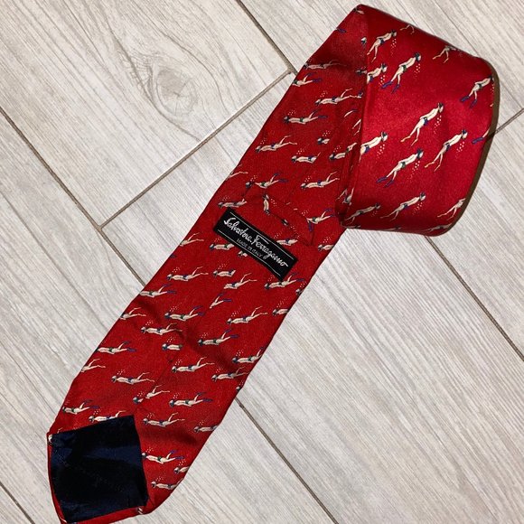 Ferragamo  Authentic Vintage Salvatore Ferragamo Mens Tie